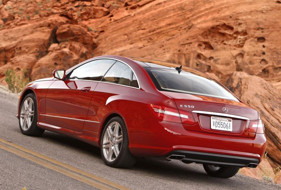  Mercedes-Benz E-Class Coupe 2012 года  (фото 8 из 9)